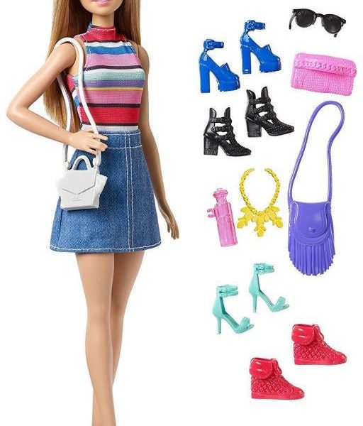 Barbie Docka Med Accessoarer|