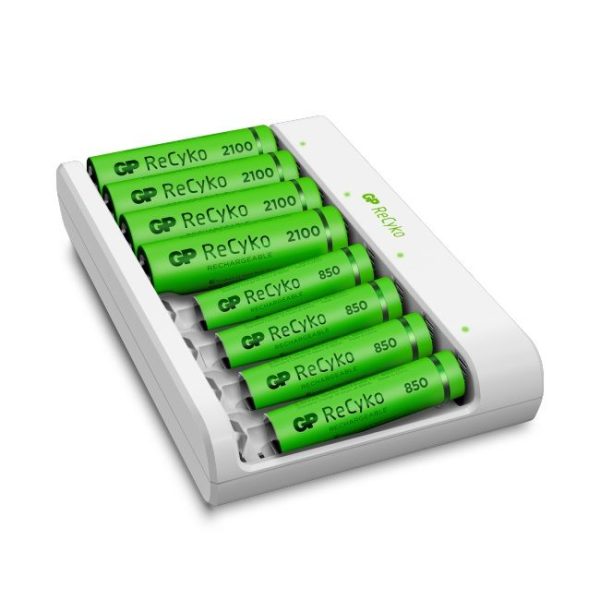 GP Batterier Recyko E811 8-Slot Charger|4 AA + 4 AAA